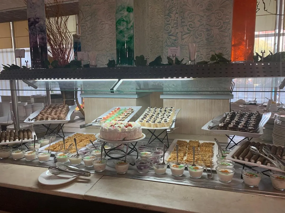 סאני ביץ' Hi Hotels Imperial Resort 4*, סאני ביץ'