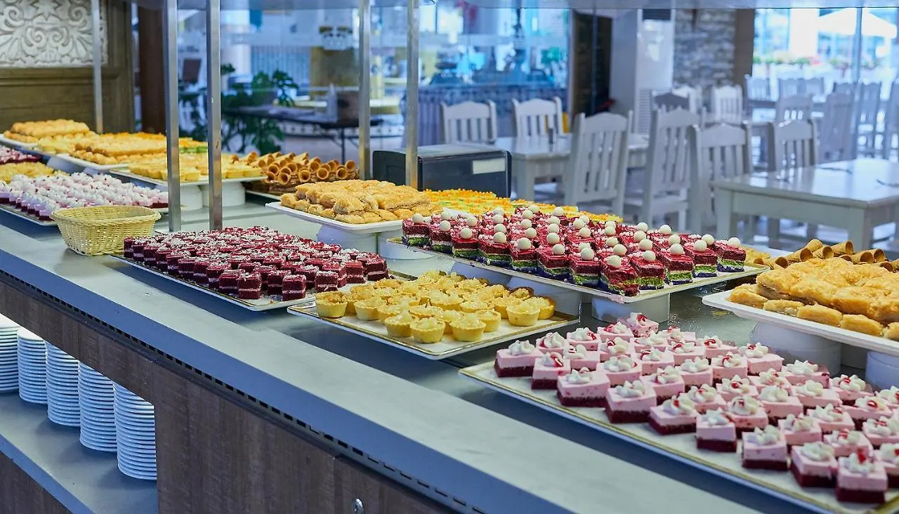 סאני ביץ' Hi Hotels Imperial Resort